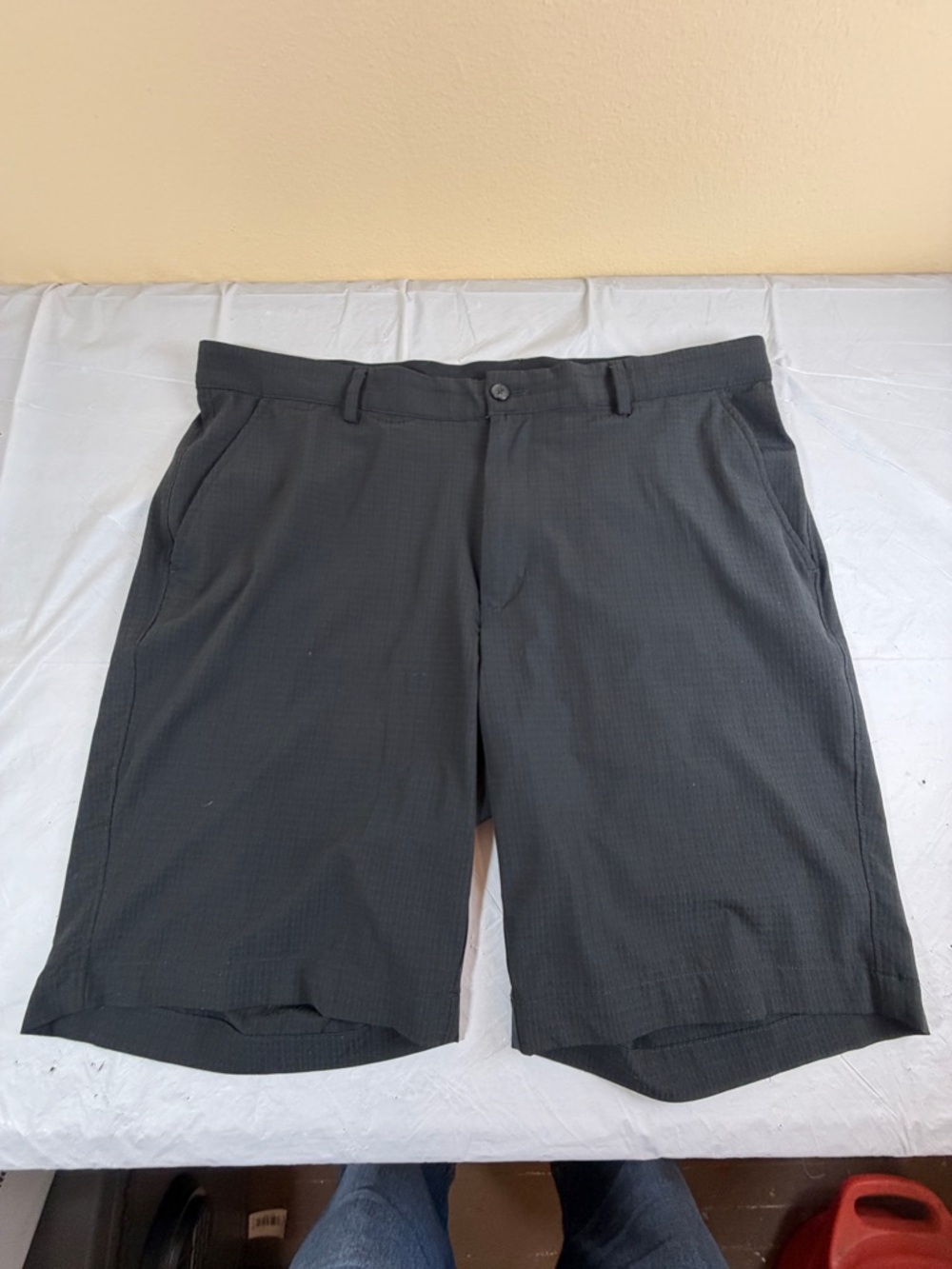 Greg Norman Collection Dark Charcoal Flat-Front Shorts‎